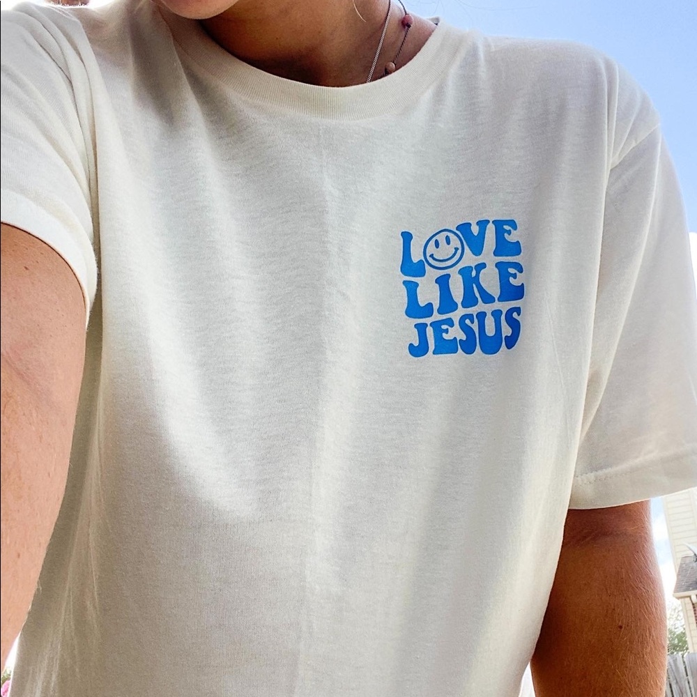 LOVE LIKE JESUS TSHIRTS!🥰